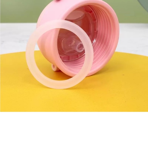 Pompomurin water bottle - Picture 3 of 7